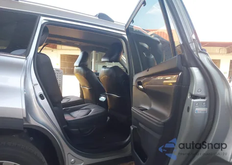 2021 Toyota Highlander Platinum z USA, uszkodzony, nr VIN 5TDFZRAH9MS079311